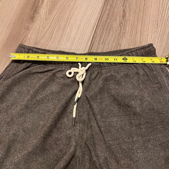 BUNDLE Pajama Two Piece Set Brown Large - Picture 11 of 11